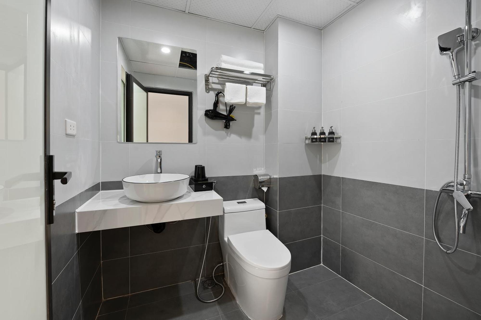 Lakeview Residence Hotel Hanoi Bagian luar foto